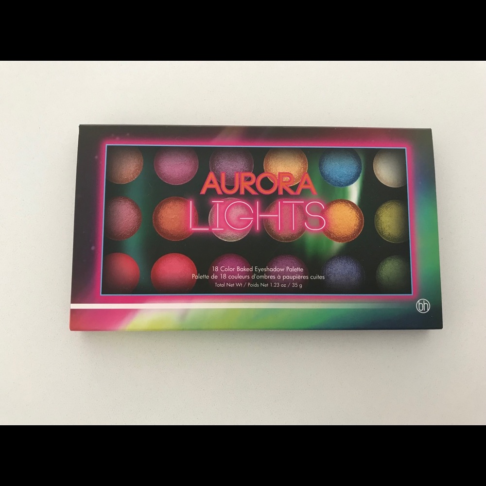 BH Cosmetics Aurora Lights Palette *SLIGHT DAMAGE*